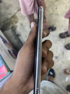 I phone x 64 gb 03204015665 whats apo