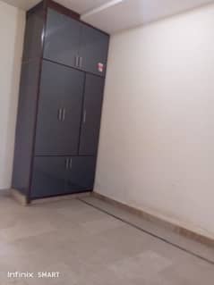 680 sq. ft FLAT AVAILABLE FOR RENT IN HASHMI GARDEN BAHAWALPUR