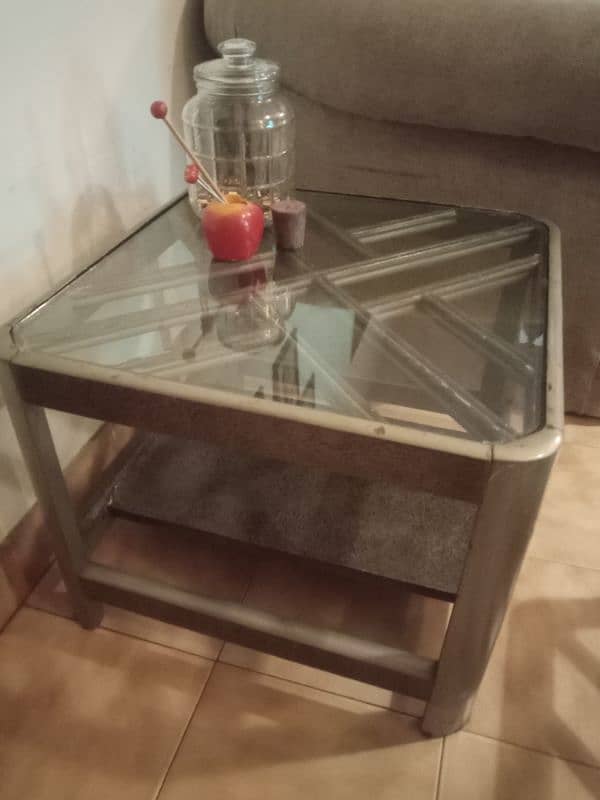 1 center table and 2 side tables 1