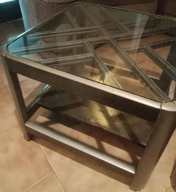 1 center table and 2 side tables 2