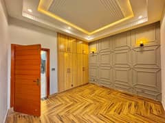 10 Marla locked option available for rent in osa blcok with 2 bed lower lock uper rent