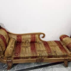 Stylish dewan for urgent sale - Reasonable price
