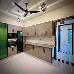 10 MARLA DESIGNER HOUSE AVAILABLE FOR SALE IN ABU BAKER BLOCK BAHRIA TOWN RAWALPINDI