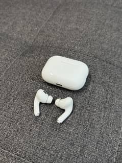 Apple AirPods 2 (Original) – Imported from USA | Excellent Condition