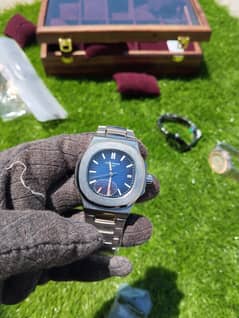 watche for sale. 2no  full outomatic watch ha new pack uur branded