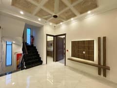 10 Marla Upper Portion For Rent In Punjab Society, Lahore Peaceful Location | Family Only
