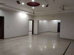 Become Owner Of Your Upper Portion Today Which Is Centrally Located In Model Town - Block D In Lahore