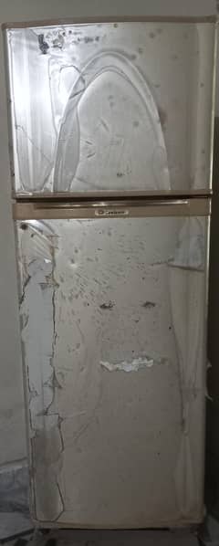 Dawlance Refrigerator – Excellent Condition | Full Cooling