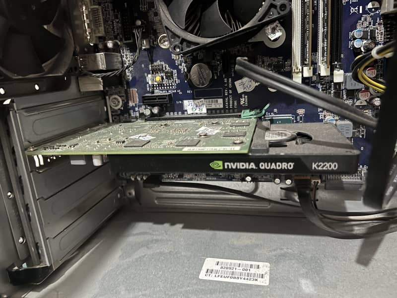 Nvidia quadaro k2200 DDR5 (4gb) graphics card 0