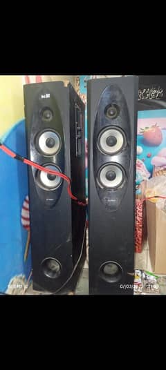 f60 tower speakers