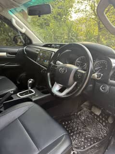 toyota revo v 2022 mere model parking sensor