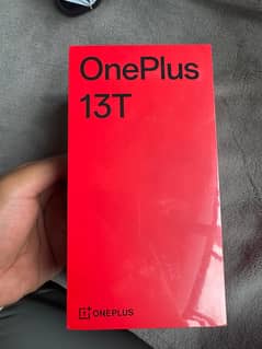 one plus 13T phone 16/512 white  color
