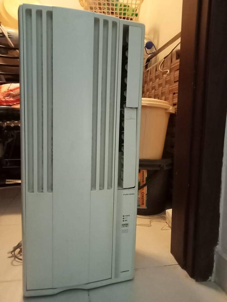 window ac good condition  with stabilizer 2