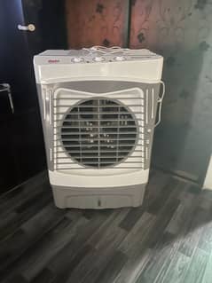 Air cooler with 4 dry ice bottles for sale