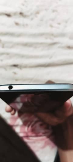 REDMI 10 C. 10/10  4/128   SNAPDRAGON PROCESSER