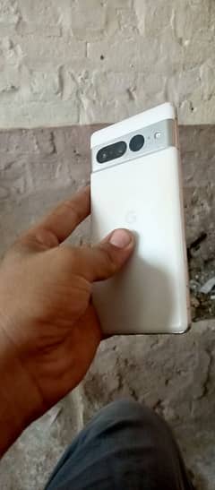google pixel 7 pro 9/10 condition