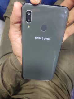 Samsung Galaxy a20 3/32
