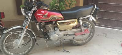 Honda 125 Gold edition