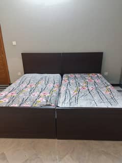 3 single beds for sale.
