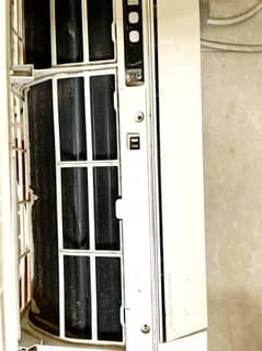 GREE SPLIT AC in very neat and genuine condition (only inner)