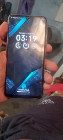 vivo y51 4 128 hai vip hai chalne main pta approved hai