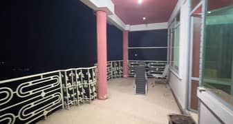 Spacious 5-Bed Apartment Near Jhika Gali Of 2500 Sqft
