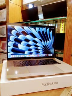 MACBOOK