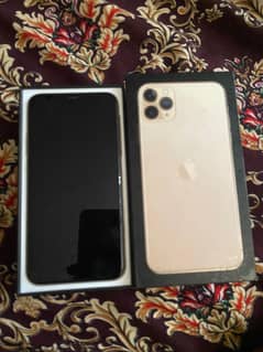 iphone 11promax 10/10 with box+charger 87% battery health