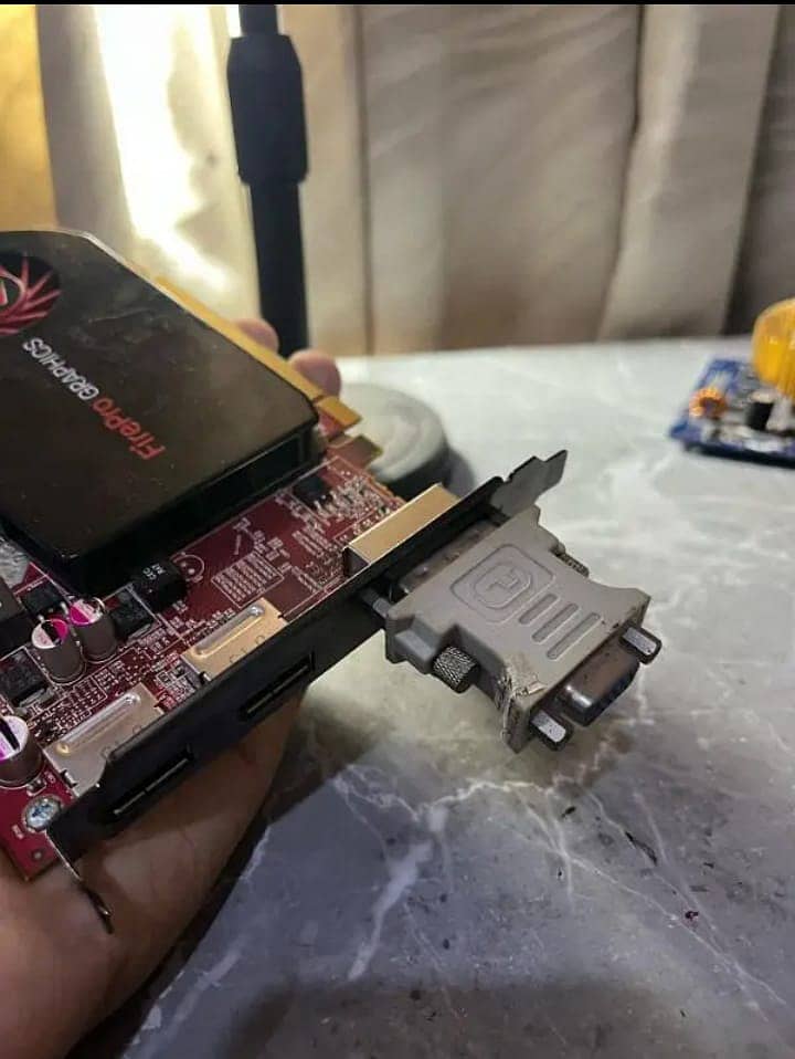 AMD Graphics Card FirePro V4900  128 bit GDDR 5 4