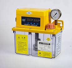 Lubrication Pump 2ltr with self control for plastic injection molding