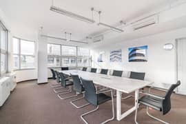 Private office space for 4 persons in KARACHI, Regus Executive Centre.