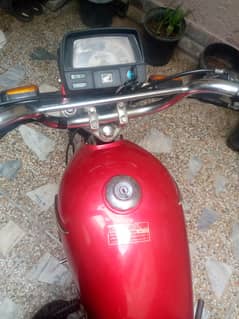 All ok bike Rawalpindi num ok file engine ok  Whatsapp num 3168818079