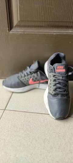 Nike Downshifter 7