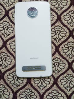 Motrola Verizon 4GB / 128GB