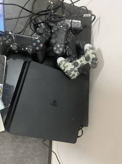 Play Station 4