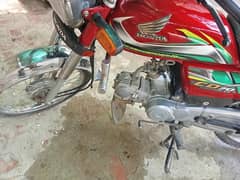 Honda 70 for sale condition is good all geinen bike