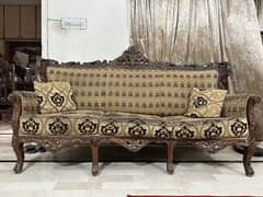 5 Seater chinoti sofa set with one center table and two side table