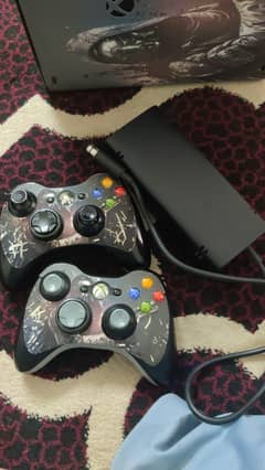 Xbox 350 E Model with 2 original controllers
