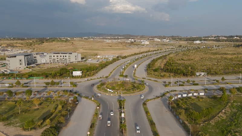 7 Marla Developed Plot For Sale In Block R Gulberg Residencia 18