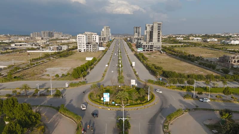 7 Marla Developed Plot For Sale In Block R Gulberg Residencia 26