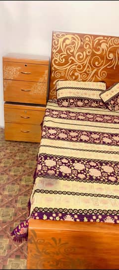 bed and suitable 10/9 condition