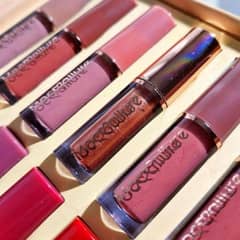 Smudge proof lip gloss