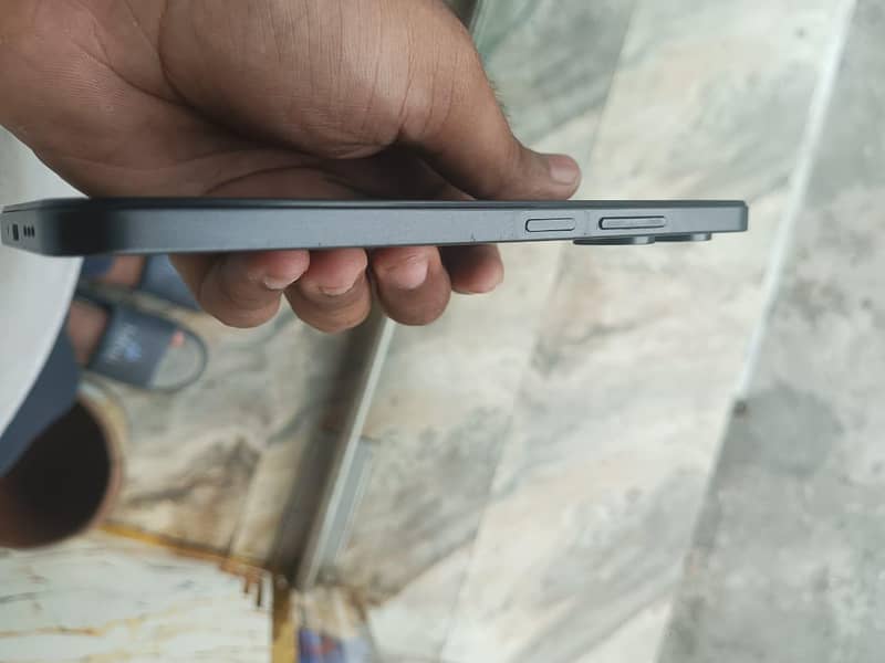 Redmi 13c 8month use with box and in warranty 4