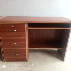 computer table