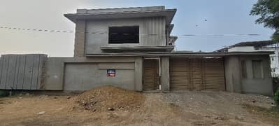 600 Sq Yd Grey Structure VVIP Sector W-3 Of Gulshan-E-Maymar Near City School