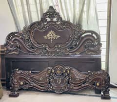 King size bed/ side tables/ dressing table