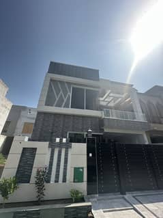 5 Marla House Available For Rent