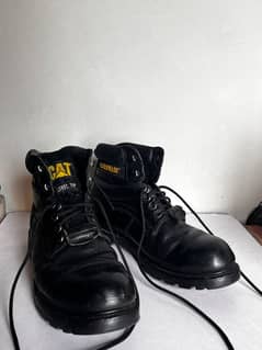 Original CAT P9430 Shoes – Heavy-Duty & Stylish | Slightly Used