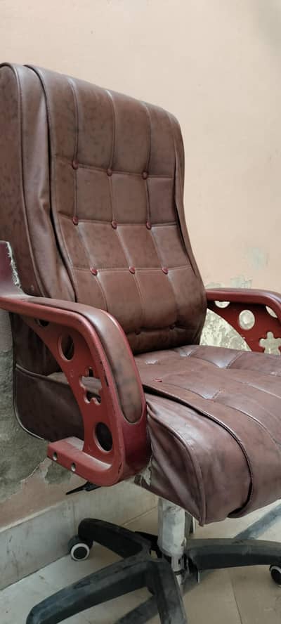 Used Office Chair For Sale | Dahranwala