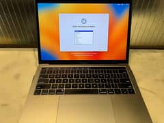 MacBook 2017 i 7 gb 256 ram 8 gb  with original charger 10 by 10